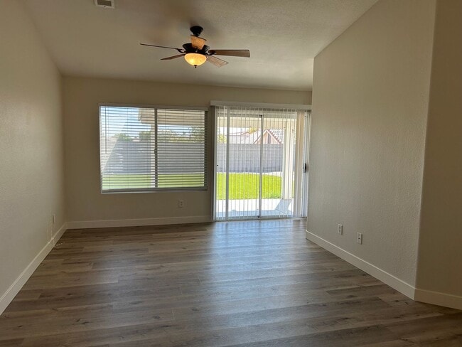 Foto del edificio - Beautifully Remodeled North Las Vegas Home
