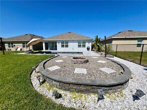Building Photo - 10293 Silver Pond Lane