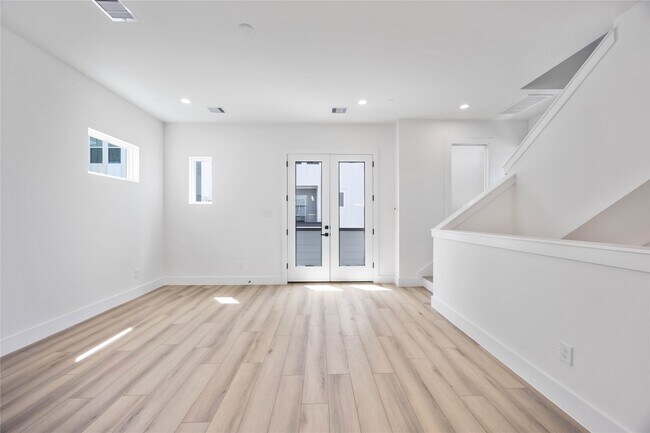 Foto del edificio - 6735 Peerless St