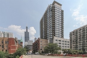 Building Photo - 210 S Desplaines St