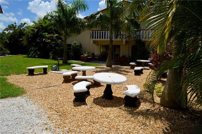 Building Photo - 3704 Broadway