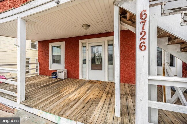 Building Photo - 6726 Jefferson Blvd