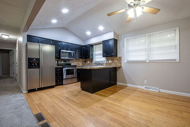 Foto del edificio - 3 Bedroom / 1.5 Bath in LaVista!!