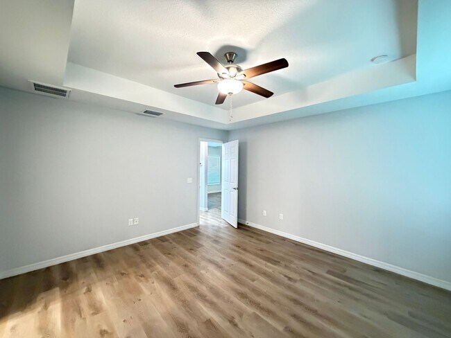 Foto del edificio - Beautiful 3 Bedroom, 2 Bathroom Home in Summerfield!