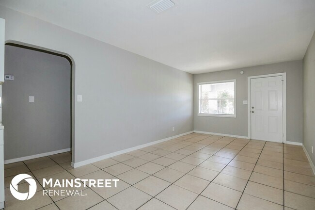 Foto del edificio - 1817 E Knollwood St