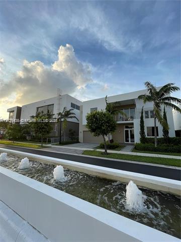 Foto del edificio - 10061 NW 75th St