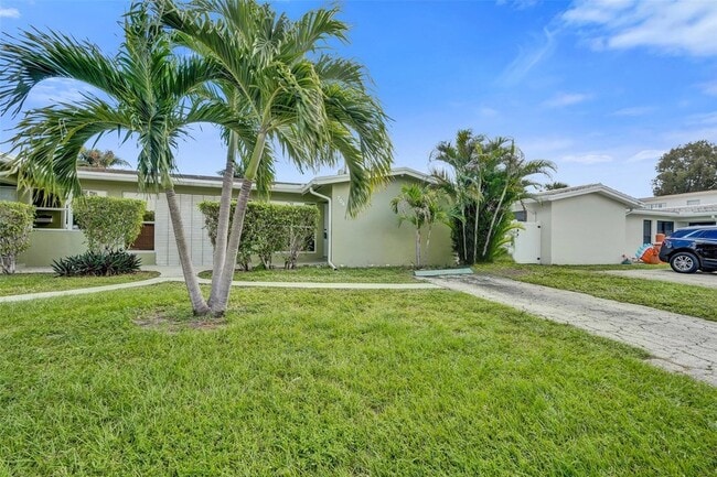 Foto del edificio - 704 NE 23rd Ave