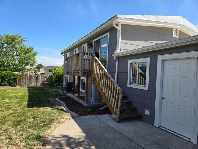 Building Photo - 3906 Boothill Cir