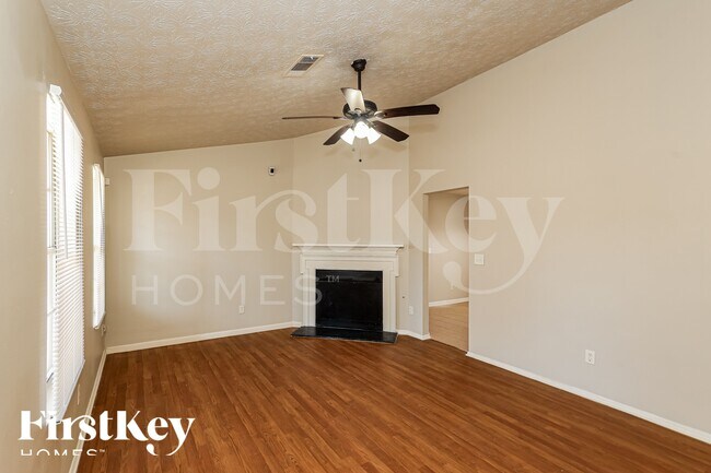 Foto del edificio - 6450 Peppermill Ln