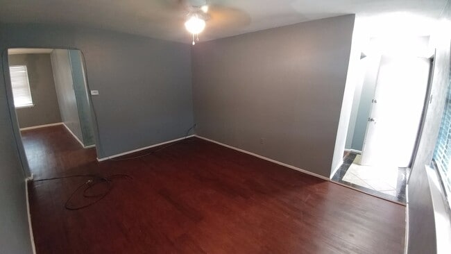 Experience the ultimate comfort of living in a 3-bedroom single-family home today! - Experience the ultimate comfort of living in a 3-bedroom single-family home today!