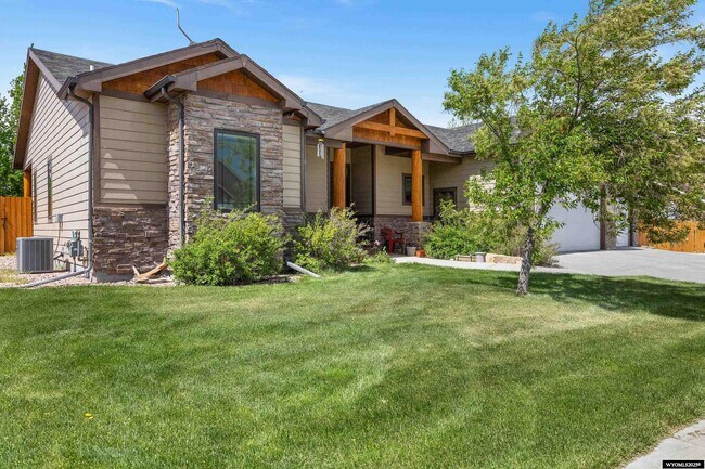 Building Photo - 4548 Westcott Dr