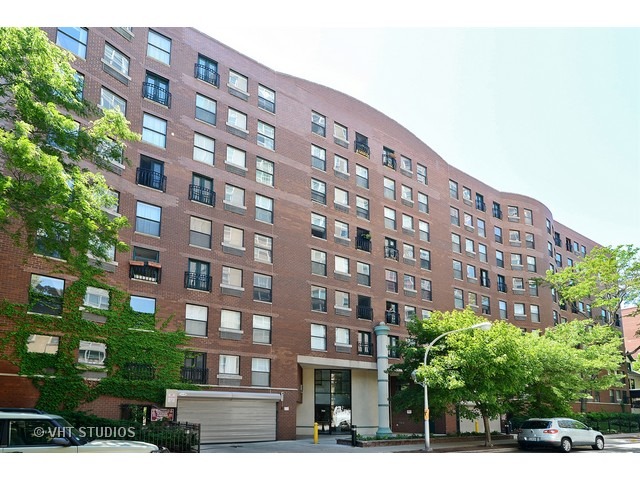 Building Photo - 711 W Gordon Ter