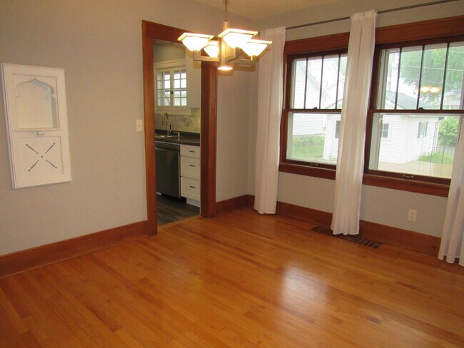 Foto del edificio - 2134 Belle Ave