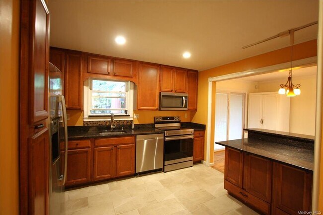 Foto del edificio - 509 Furnace Dock Rd