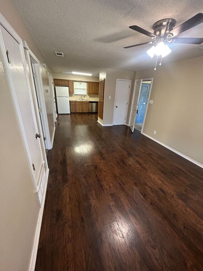 Foto del edificio - 1407 Margie St