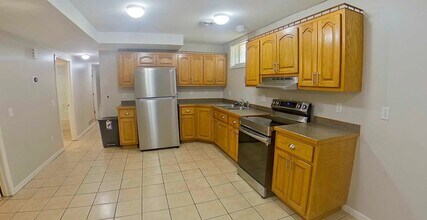 Building Photo - 1120 Thurston St