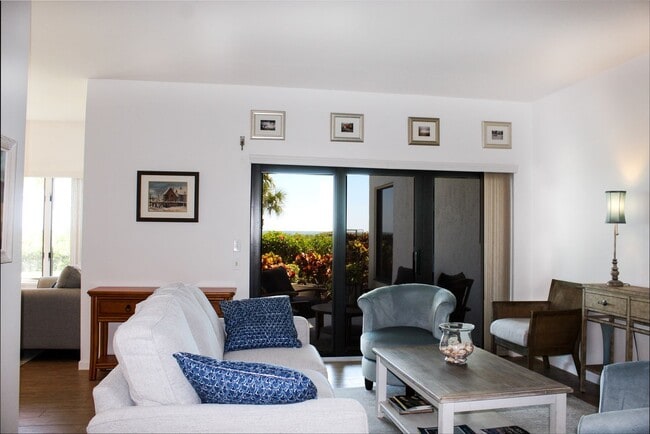 Building Photo - 1616 Ocean Dr