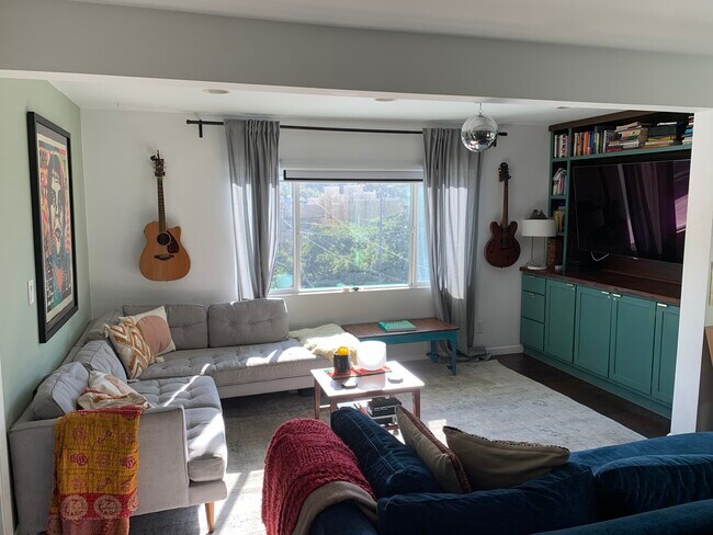 Foto del edificio - 6215 Monterey Rd