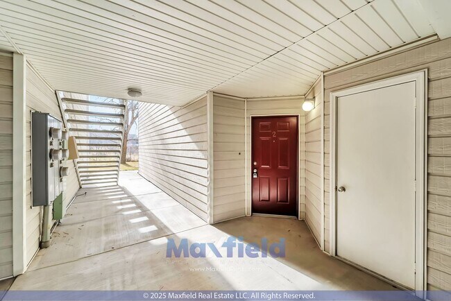 Foto del edificio - Stoney Brook Condos Unit #2 - 2BD - 2BTH 1GAR