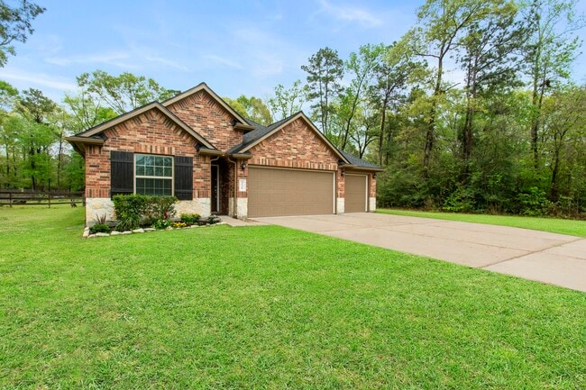 Building Photo - 4551 Axis Trail