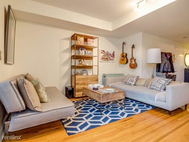 Building Photo - 1 br, 1 bath Condo - 50 Pleasant St
