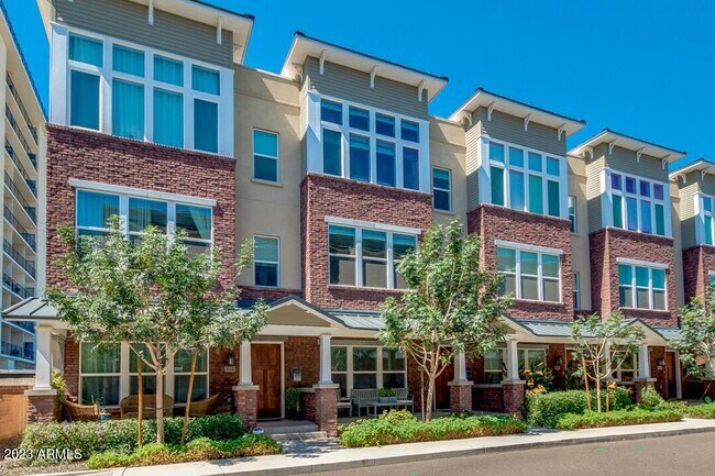 Foto del edificio - 816 N 3rd Ave