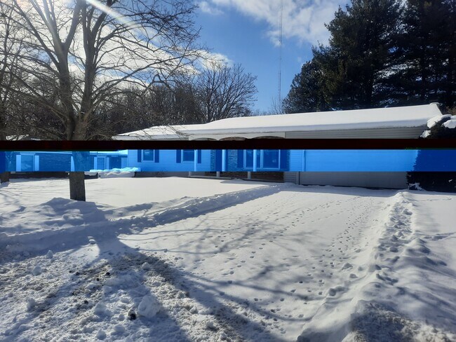 Foto del edificio - 144 Brentwood Dr