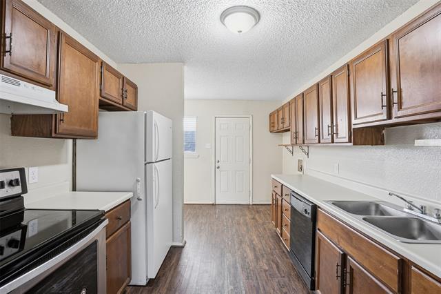 Building Photo - 1116 Hanover St