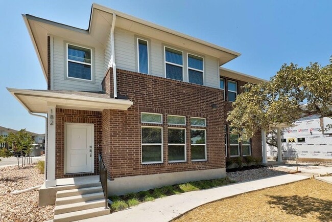 Building Photo - 605 W South St