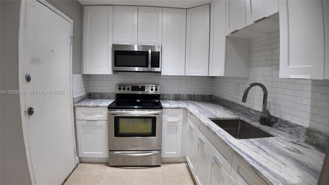 Foto del edificio - 9441 SW 76th St