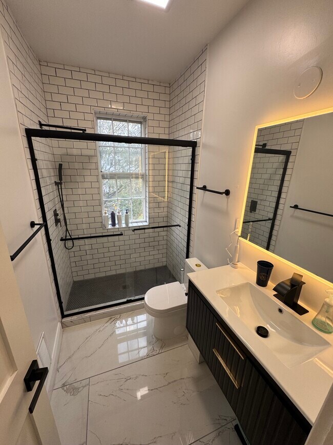 Foto del edificio - 208 9th St NE