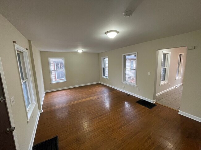 Foto del edificio - 331 Grant Pl