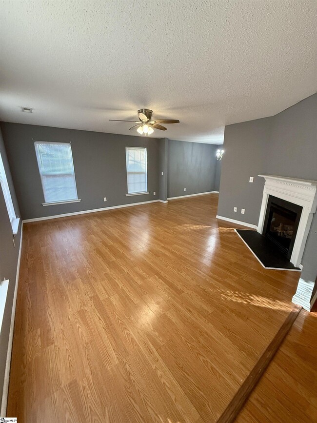 Building Photo - 4 Oyster Bay Ct