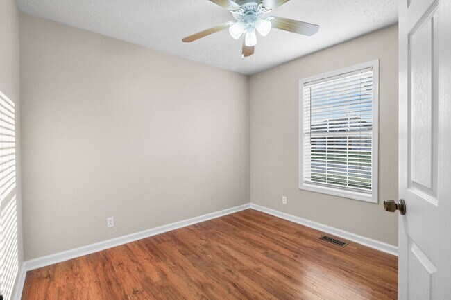 Building Photo - 1633 Cedar Springs Cir