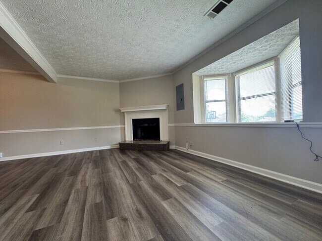 Foto del edificio - 8170 Canyon Forge Dr