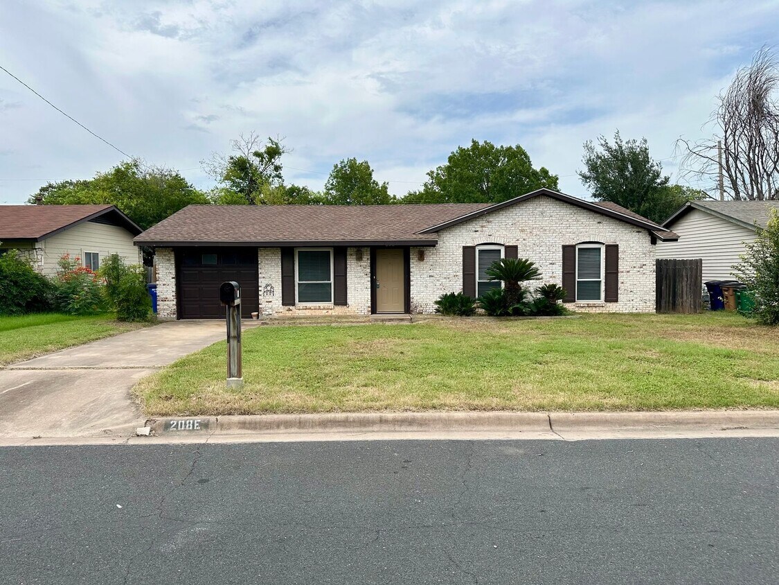 Primary Photo - 3/2 House in North Austin