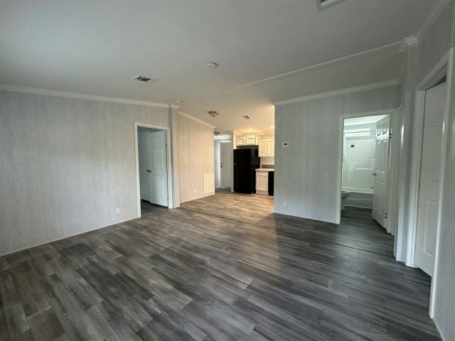 Foto del edificio - 1658 Coldwell St