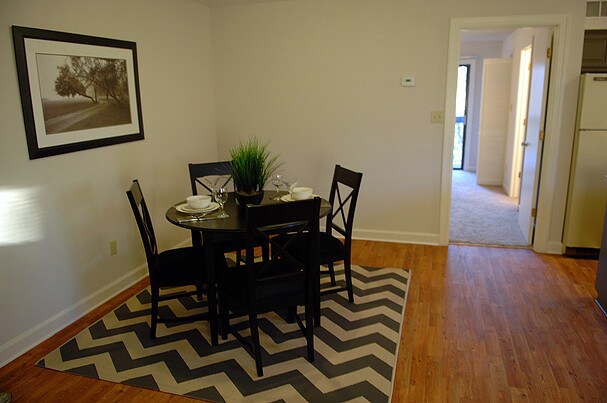 Foto del edificio - 380 9th Ave Dr NE