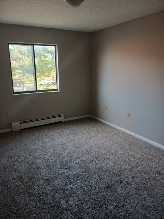 Building Photo - Rolling Meadows