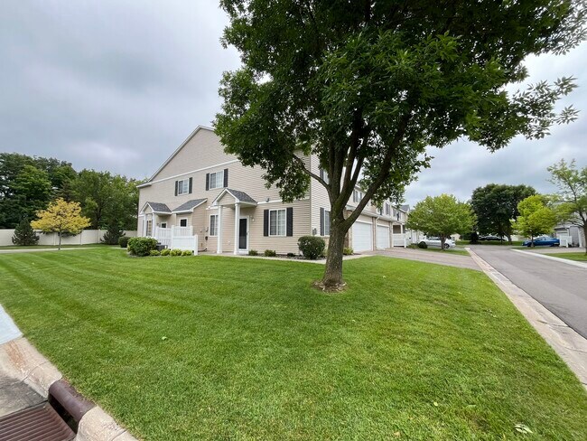 Building Photo - 17948 69th Pl N