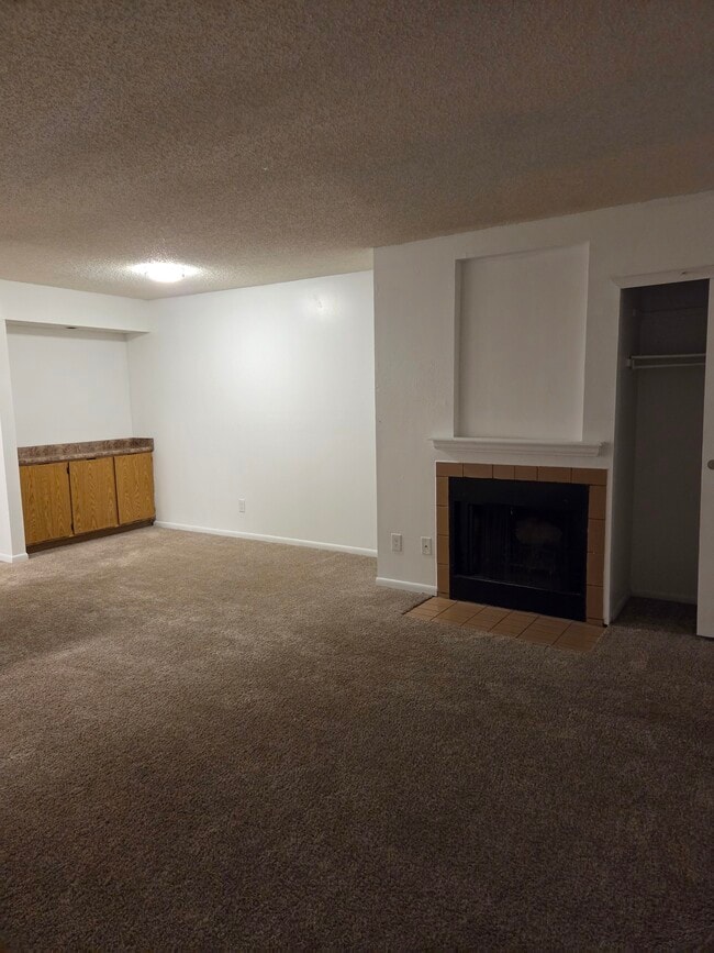 Building Photo - Stonecreek Park Condominiums