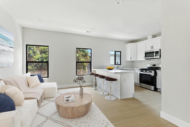 Foto del edificio - 1172 N Wilton Pl