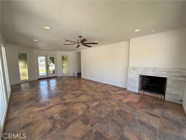 Building Photo - 170 N Palm Canyon Dr