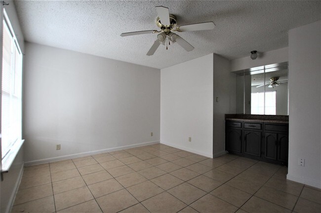 Building Photo - 4902 Marcella Ave