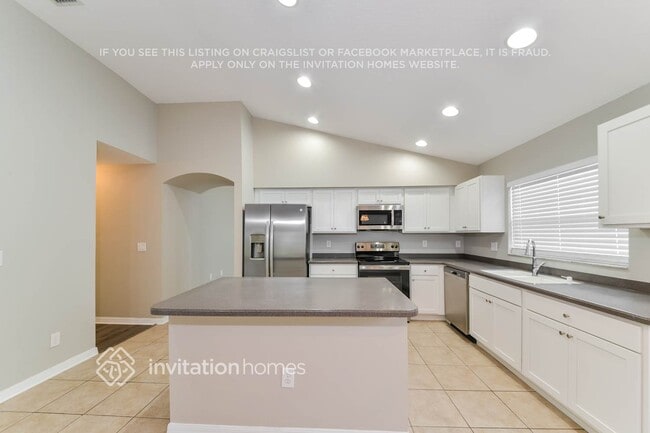 Building Photo - 16320 Bridgeglade Ln