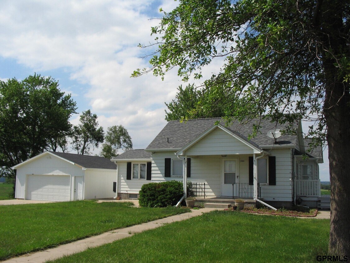 Primary Photo - 17604 6th St