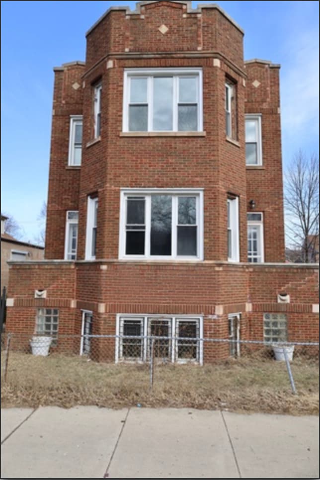Building Photo - 1900 W Garfield Blvd