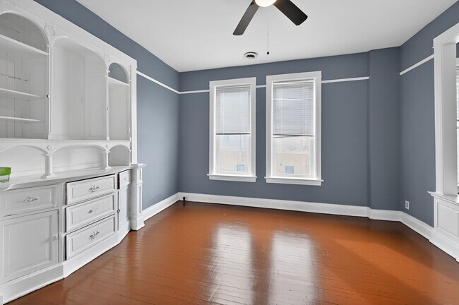 Foto del edificio - 3542 W 24th St