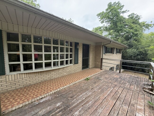 Building Photo - 102 Blueridge Pl