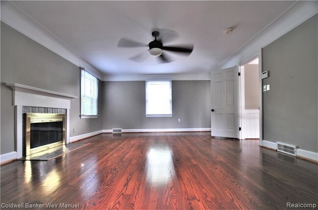 Foto del edificio - 88 Sunningdale Dr